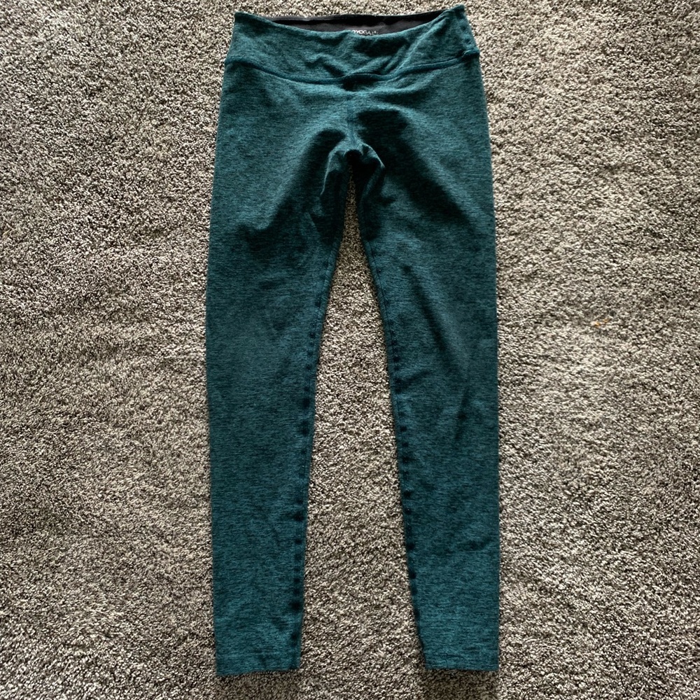 Beyond yoga green space dye leggings